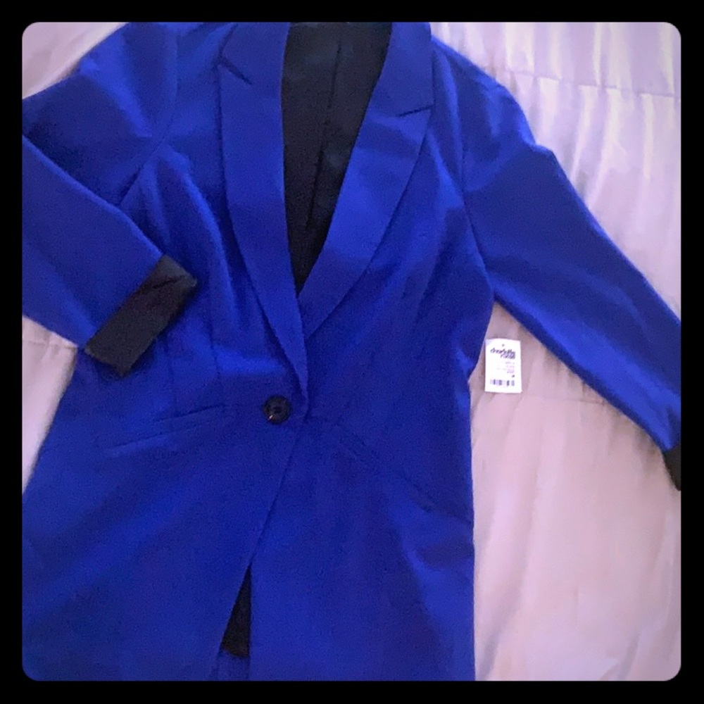 Short sleeve blazer